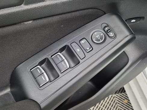 Certified 2022 Honda Civic LX image 17