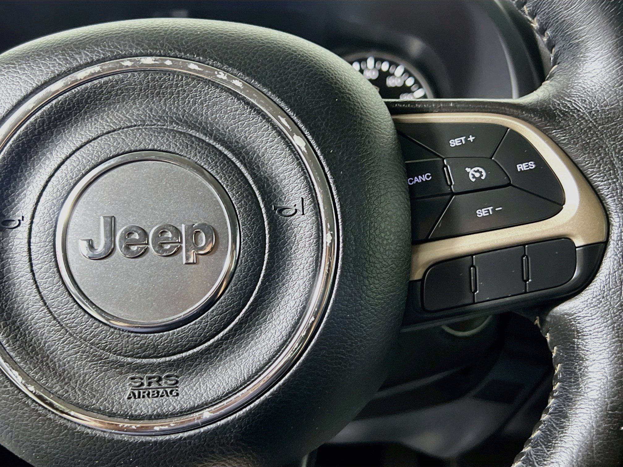 Used 2016 Jeep Renegade Limited FWD image 20