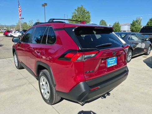 Used 2021 Toyota RAV4 LE w/ Carpet Mat Package (TMS) AWD/4WD image 3