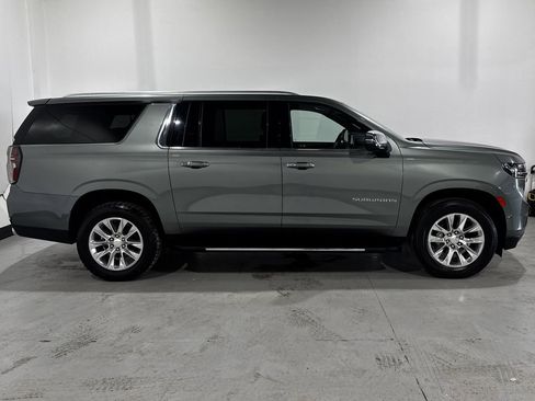 Used 2023 Chevrolet Suburban Premier AWD/4WD image 22