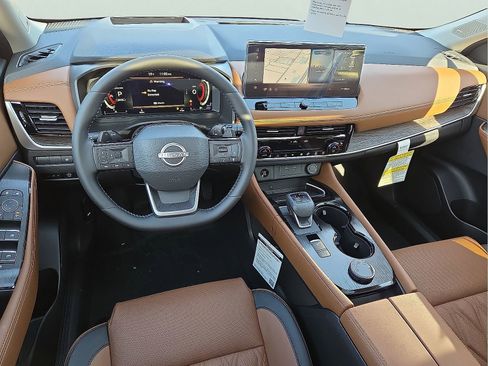 New 2026 Nissan Rogue Platinum w/ Platinum Premium Package image 11