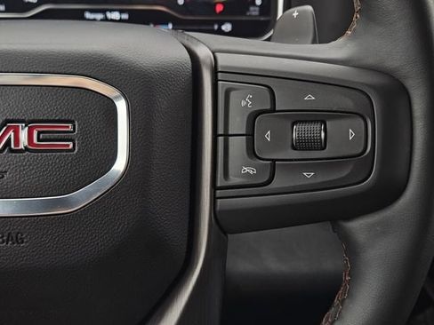 Used 2025 GMC Sierra 1500 AT4 w/ AT4 Premium Package AWD/4WD image 30