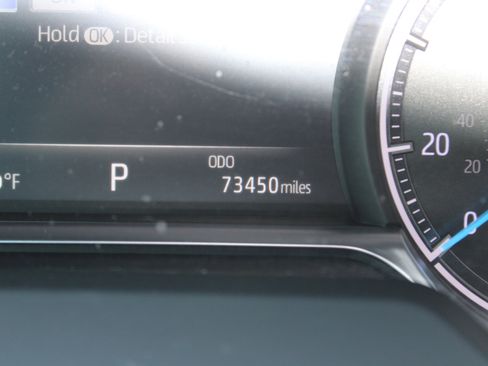 Used 2021 Toyota Venza XLE w/ Softex Package image 24