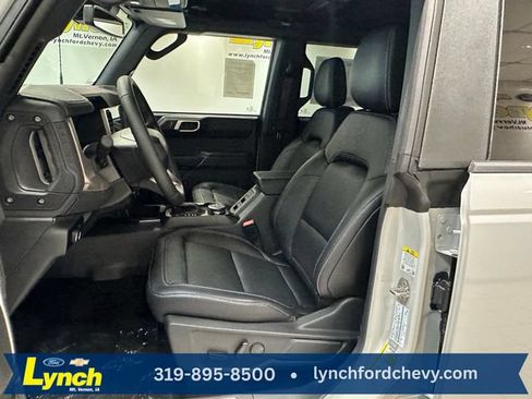 New 2026 Ford Bronco Outer Banks w/ Sasquatch Package AWD/4WD image 7