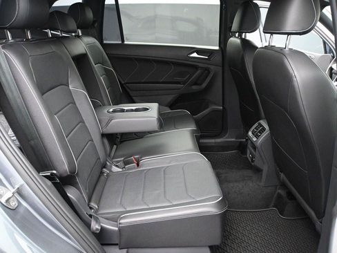 Certified 2024 Volkswagen Tiguan SEL R-Line AWD/4WD image 21