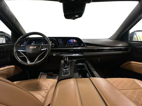Used 2021 Cadillac Escalade ESV Premium Luxury AWD/4WD image 14