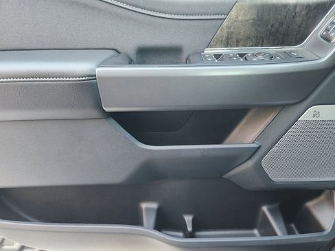 New 2025 Ford F250 Lariat w/ Lariat Ultimate Package image 18