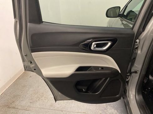 Used 2022 Jeep Compass Limited AWD/4WD image 21