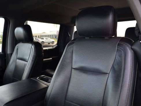 Used 2018 Ford F250 Lariat w/ Lariat Value Package AWD/4WD image 8
