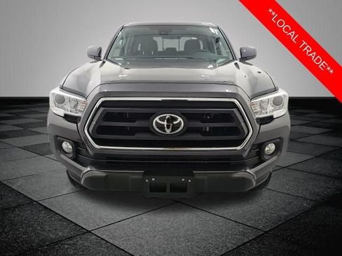Certified 2023 Toyota Tacoma SR5 AWD/4WD image 2