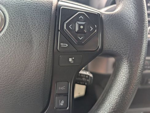 Used 2022 Toyota Tacoma SR AWD/4WD image 13