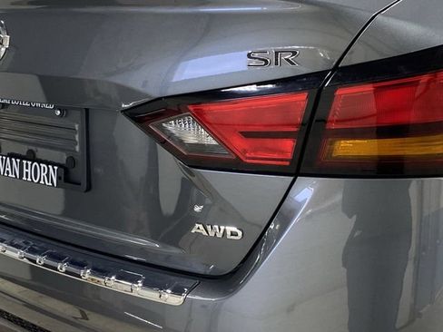 Used 2020 Nissan Altima 2.5 SR w/ Premium Package image 31