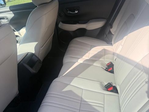 Used 2024 Honda HR-V EX-L image 4