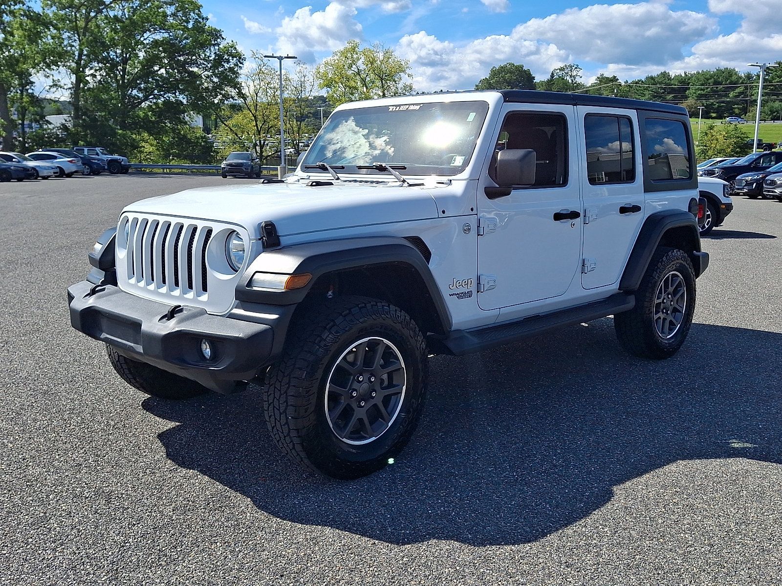 Used 2019 Jeep Wrangler Unlimited Sport AWD/4WD image 4