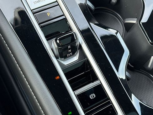 New 2026 Volkswagen Atlas Cross Sport SEL image 21