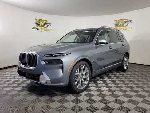 New 2026 BMW X7 xDrive40i w/ Climate Comfort Package image 3