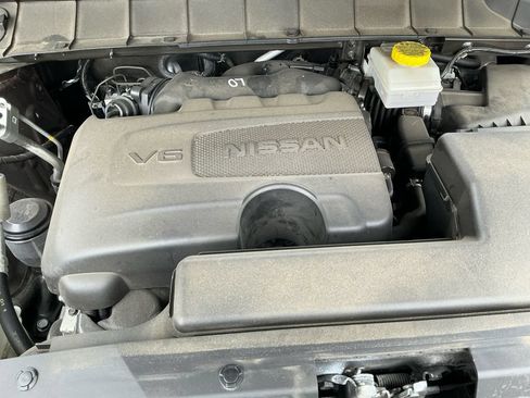 Used 2024 Nissan Pathfinder SL AWD/4WD image 9