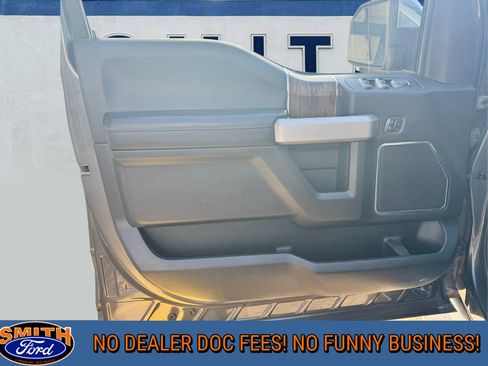 Used 2020 Ford F150 Lariat image 10