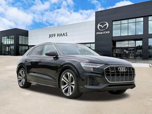 Used 2022 Audi Q8 Prestige w/ Prestige Package AWD/4WD image 4