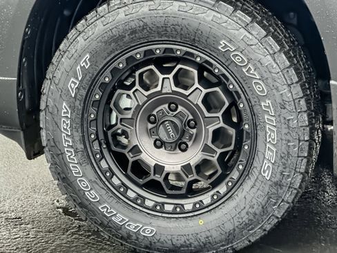 New 2025 MAZDA CX-50 AWD 2.5 S w/ Preferred Package image 24