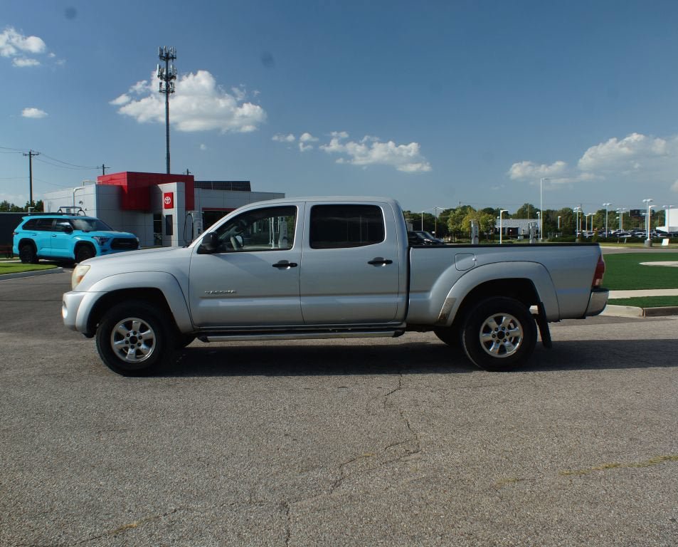 Used 2005 Toyota Tacoma PreRunner w/ SR5 Pkg #3 RWD image 8