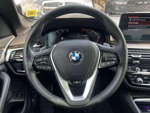 Used 2021 BMW 530i xDrive w/ Convenience Package AWD/4WD image 13