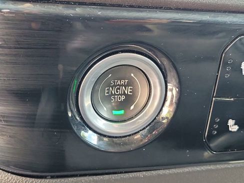 Certified 2023 Chevrolet Silverado 1500 LT AWD/4WD image 31