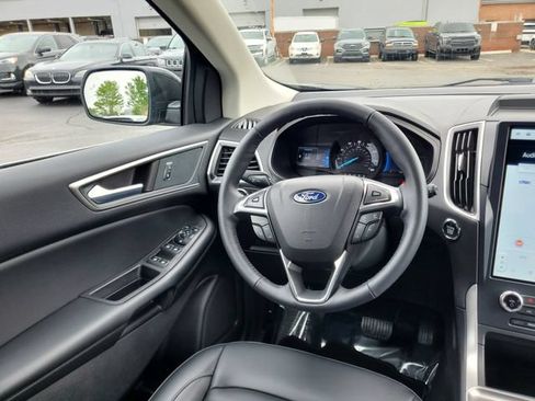 Certified 2023 Ford Edge SEL w/ Convenience Package AWD/4WD image 8