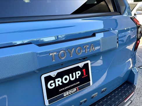 Used 2025 Toyota 4Runner Limited AWD/4WD image 30