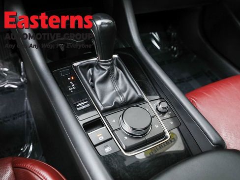 Used 2021 MAZDA MAZDA3 s image 13