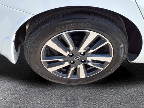 New 2025 Nissan Versa SV w/ Trunk Package image 9