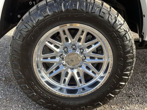 Used 2023 RAM 3500 Limited image 32