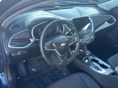 Used 2022 Chevrolet Malibu LT image 20