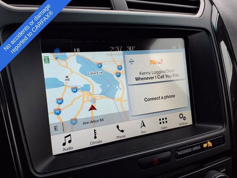 Used 2018 Ford Explorer XLT w/ XLT Appearance Package image 21