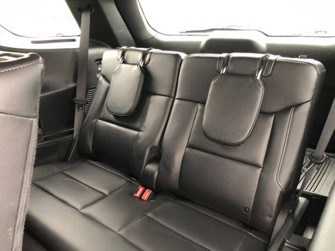 Certified 2022 Ford Explorer ST w/ Equipment Group 401A image 10