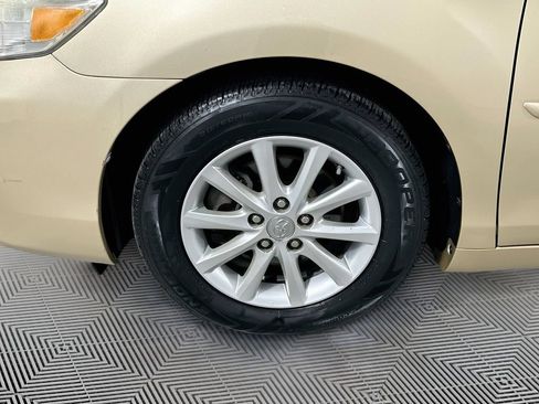 Used 2011 Toyota Camry XLE w/ XLE Extra-Value Pkg #2 FWD image 25