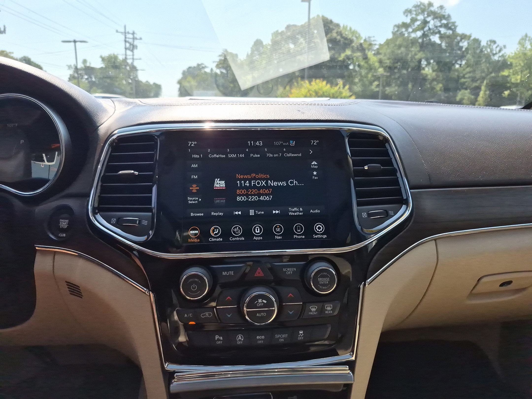 Used 2021 Jeep Grand Cherokee Overland AWD/4WD image 17