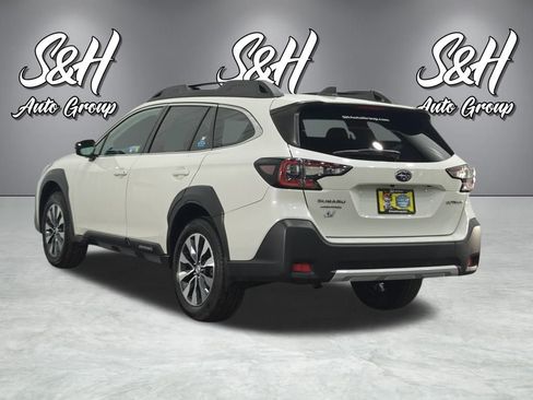 Used 2023 Subaru Outback Limited image 18
