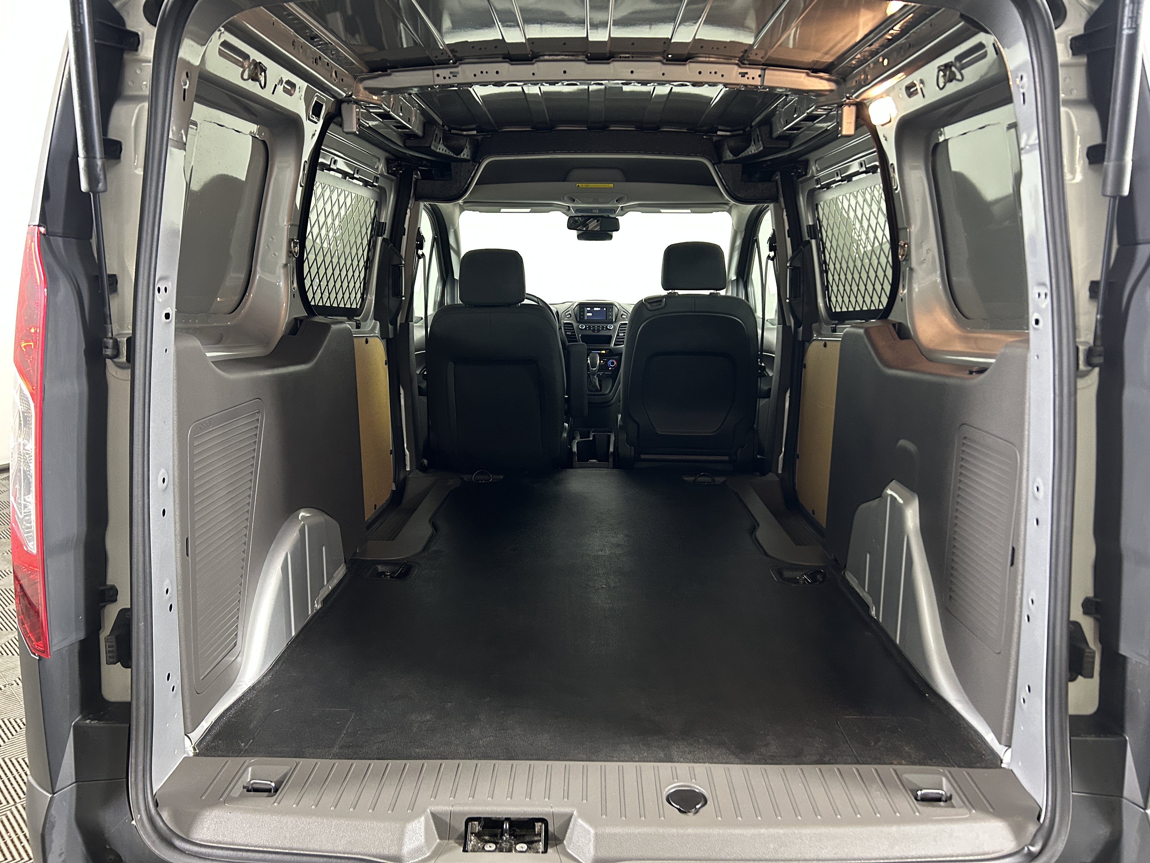 Used 2020 Ford Transit Connect XL FWD image 22