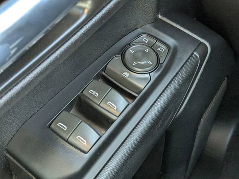 Used 2022 Chevrolet Silverado 1500 Custom image 19