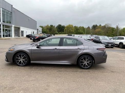 Used 2024 Toyota Camry SE w/ Cold Weather Package AWD/4WD image 4