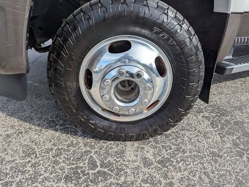 Used 2016 Ford F350 King Ranch w/ King Ranch w/Chrome Package image 27