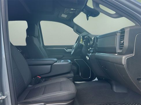 Used 2023 GMC Sierra 1500 Elevation image 17