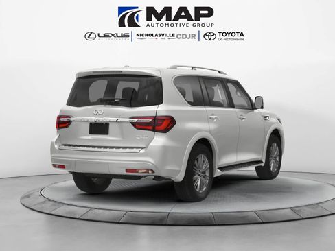 Used 2019 INFINITI QX80 Luxe w/ 22" Wheel Package AWD/4WD image 2