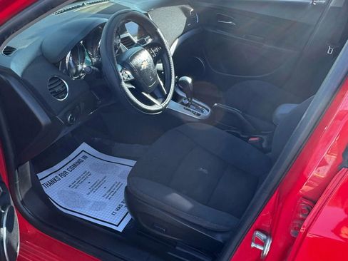 Used 2016 Chevrolet Cruze LT w/ Sun And Sound Package image 11