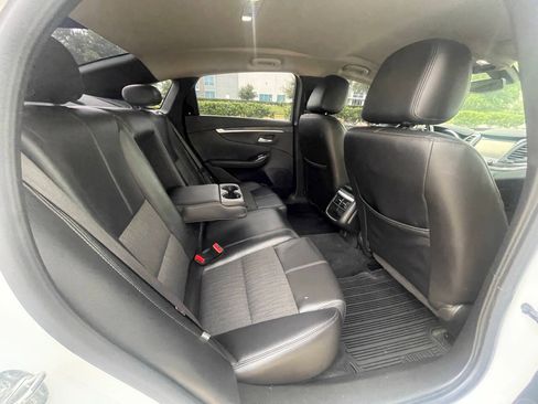 Used 2020 Chevrolet Impala LT FWD image 21