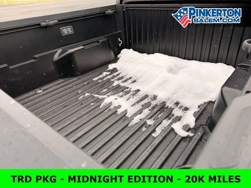 Used 2024 Toyota Tacoma TRD Off-Road image 38