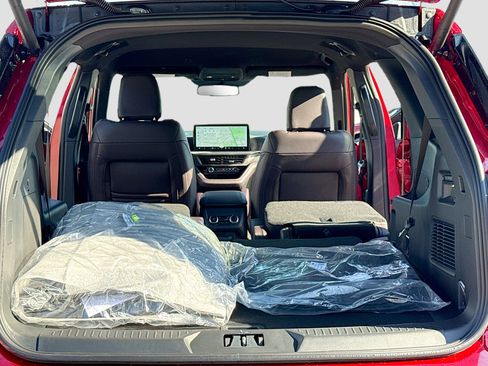 New 2026 Ford Explorer Platinum AWD/4WD image 7