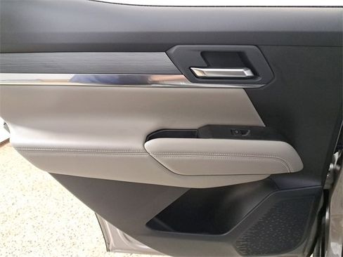 Used 2026 GMC Terrain Elevation image 14