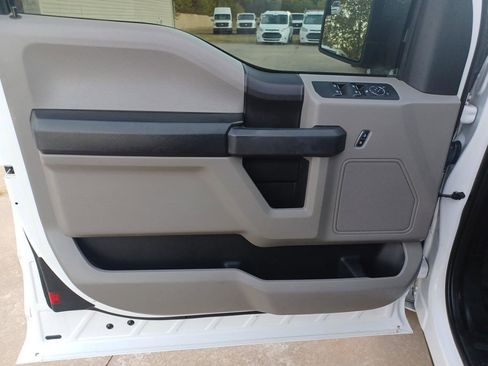 Used 2018 Ford F150 XL w/ Equipment Group 101A Mid image 9